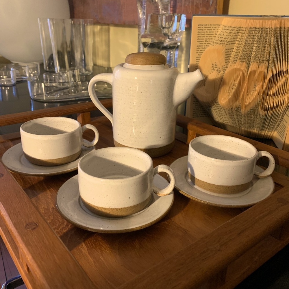 Scandinavian Coffee Tea Pot & 3 cup and saucer Set